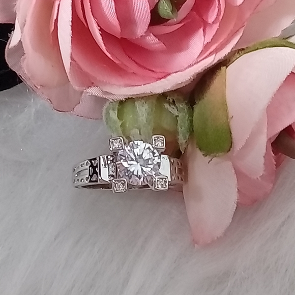 Source Unknown Jewelry - 🤍New Silver Eifel Tower Ring🤍